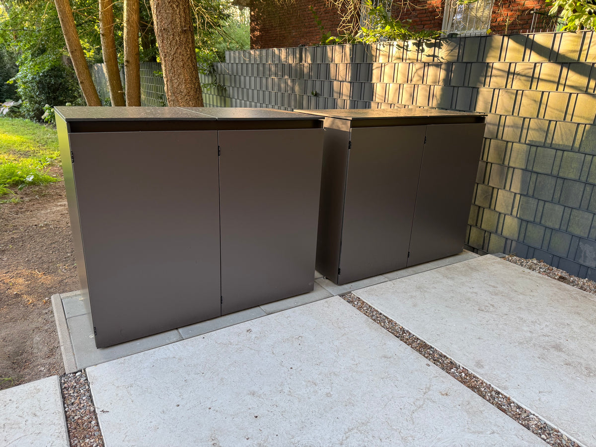Moderne Design Mülltonnenbox aus HPL in Anthrazit für mehrere Mülltonnen im Garten